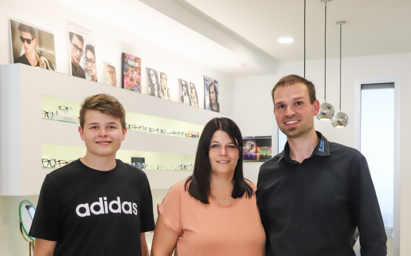 www.optikzublasing.com